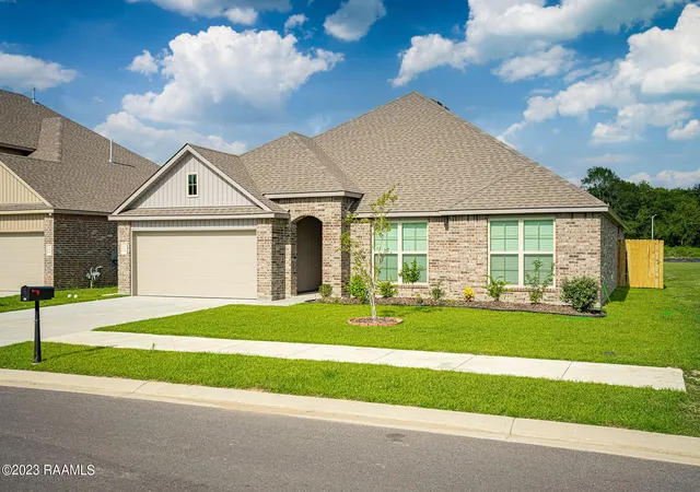 Photo 3 of Single family home for sale at 104 Grace View Dr, Lafayette, LA 70506 | MLS# 2600007545 | Listing updated on 2026-09-16