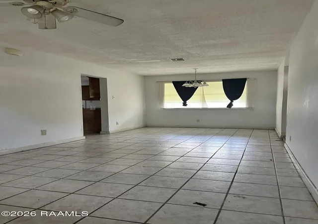 Homes for sale in Jeanerette, LA | 605 Pellerin St, Jeanerette, LA 70544 | MLS# 2600005123