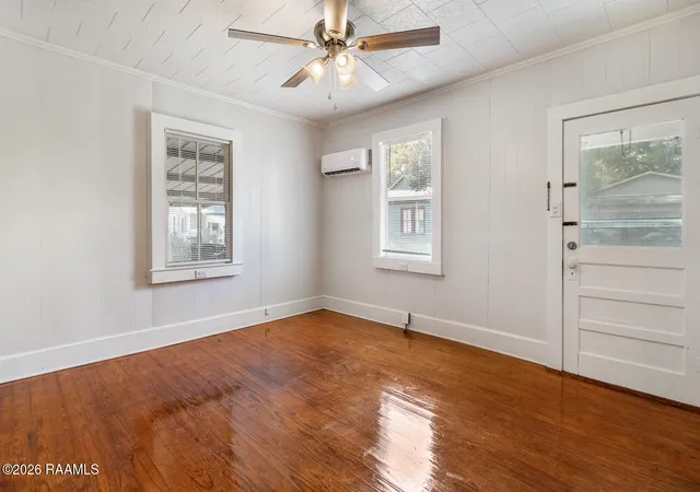Photo 3 of Single family home for sale at 1211 Victoria St, Scott, LA 70583 | MLS# 2600006497 | Listing updated on 2026-09-11