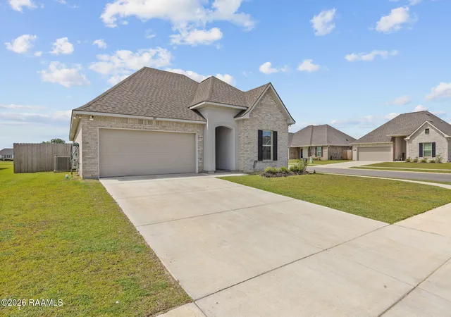 3rd image of 100 Fearless Ave, Youngsville, LA 70592 | MLS# 2600007785