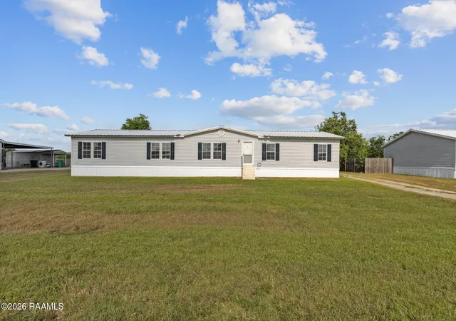 Photo 1 of Manufactured home for sale at 2112 Edia St, Maurice, LA 70555 | MLS# 2600007086 | Listing updated on 2026-09-10