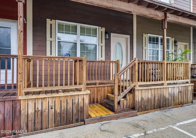 1st image of 113 Saint Germaine Cir, Lafayette, LA 70506 | MLS# 2600006514