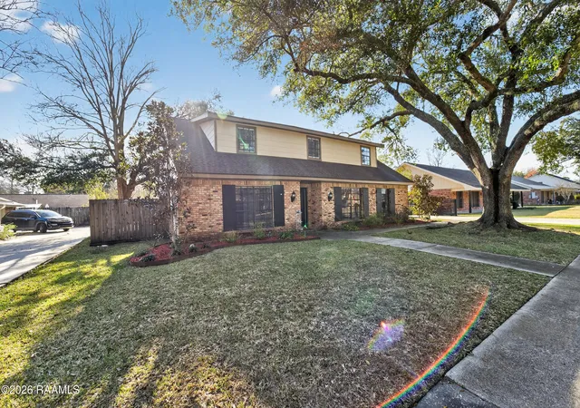 Photo 2 of Single family home for sale at 116 Warwicke Dr, Lafayette, LA 70508 | MLS# 2600001222 | Listing updated on 2026-09-01
