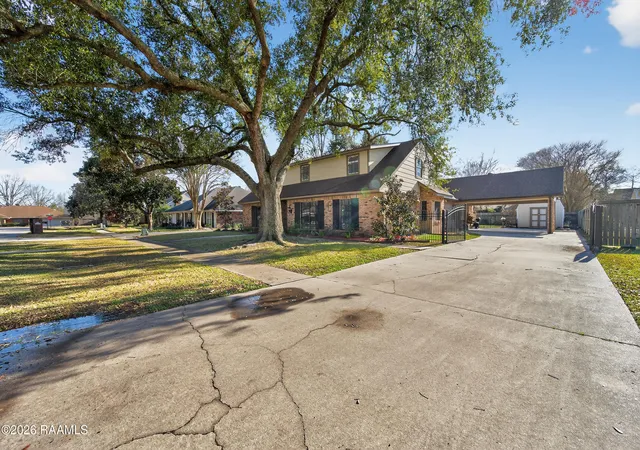 Photo 3 of Single family home for sale at 116 Warwicke Dr, Lafayette, LA 70508 | MLS# 2600001222 | Listing updated on 2026-09-01