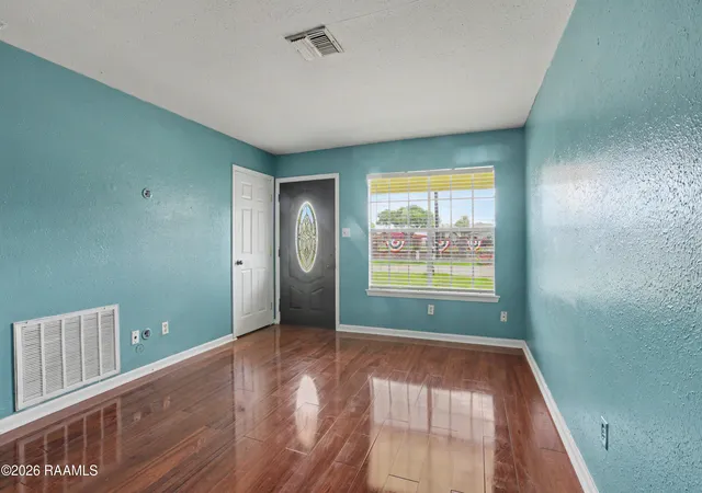 Photo 2 of Single family home for sale at 332 Guidry Rd, Lafayette, LA 70503 | MLS# 2600005120 | Listing updated on 2026-09-11