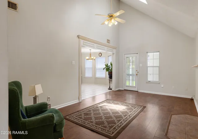 4th image of 139 Sugarcreek Dr, Youngsville, LA 70592 | MLS# 2600005775