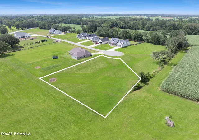 3rd image of 5301 E Belvedere Dr, Youngsville, LA 70592 | MLS# 2600006824