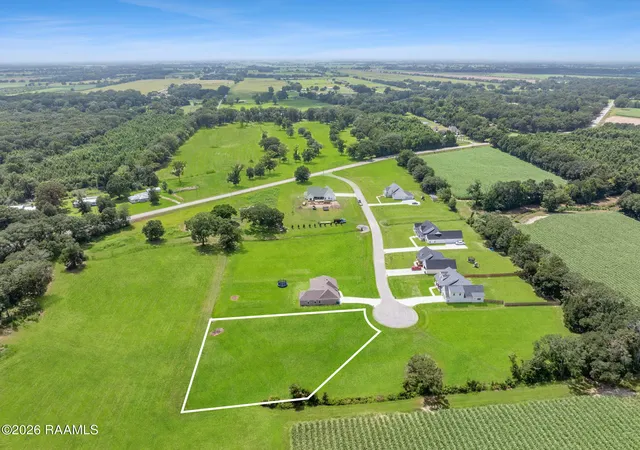 4th image of 5301 E Belvedere Dr, Youngsville, LA 70592 | MLS# 2600006824