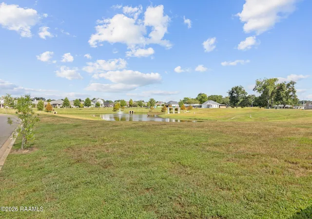 Photo 3 of Sale Pending at 423 Flores Ct, Lafayette, LA 70507 | MLS# 2600007487 | Listing updated on 2026-08-23