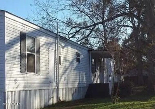 10th image of 102 Della St #A  B, Lafayette, LA 70501 | MLS# 2600002637
