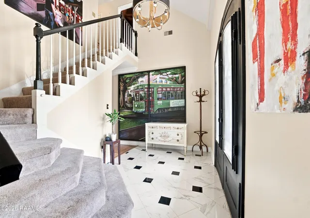 Photo 4 of Sale Pending at 102 Leicester Ln, Lafayette, LA 70508 | MLS# 2600007821 | Listing updated on 2026-08-30