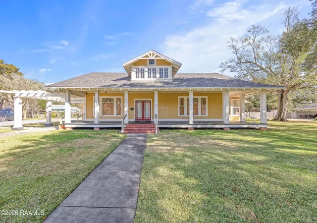 2nd image of 420 Berard St, Breaux Bridge, LA 70517 | MLS# 2600000117