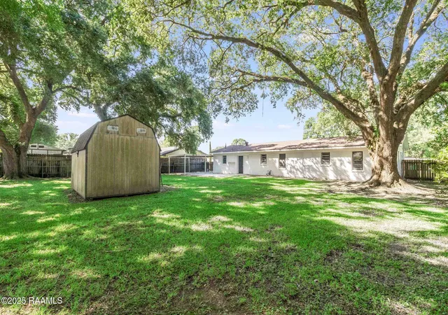 20th image of 329 Alice Dr, Lafayette, LA 70503 | MLS# 2500002031