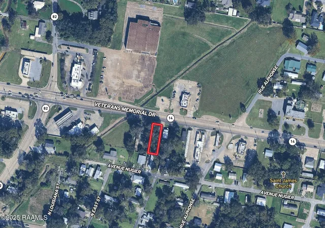 1st image of 434 Veterans Memorial Dr, Abbeville, LA 70510 | MLS# 2500003651