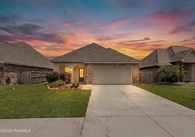 1st image of 111 Raven Cliff Ln, Broussard, LA 70518 | MLS# 2600006368