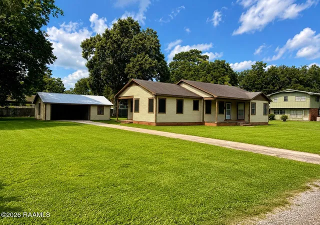 2nd image of 605 N East St, Abbeville, LA 70510 | MLS# 2600007783
