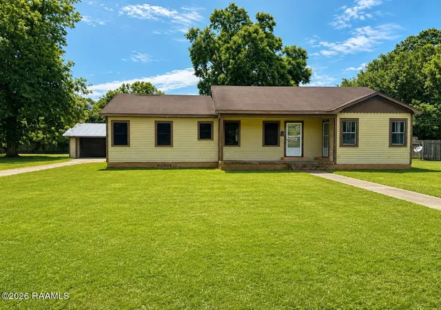 Photo 3 of Sale Pending at 605 N East St, Abbeville, LA 70510 | MLS# 2600007783 | Listing updated on 2026-10-09