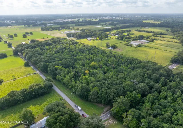 1st image of 900 Blk Roger Rd, Scott, LA 70583 | MLS# 2600007898