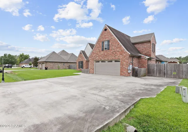 Photo 3 of Single family home for sale at 110 Wadesboro Rd, Carencro, LA 70520 | MLS# 2600006527 | Listing updated on 2026-09-19