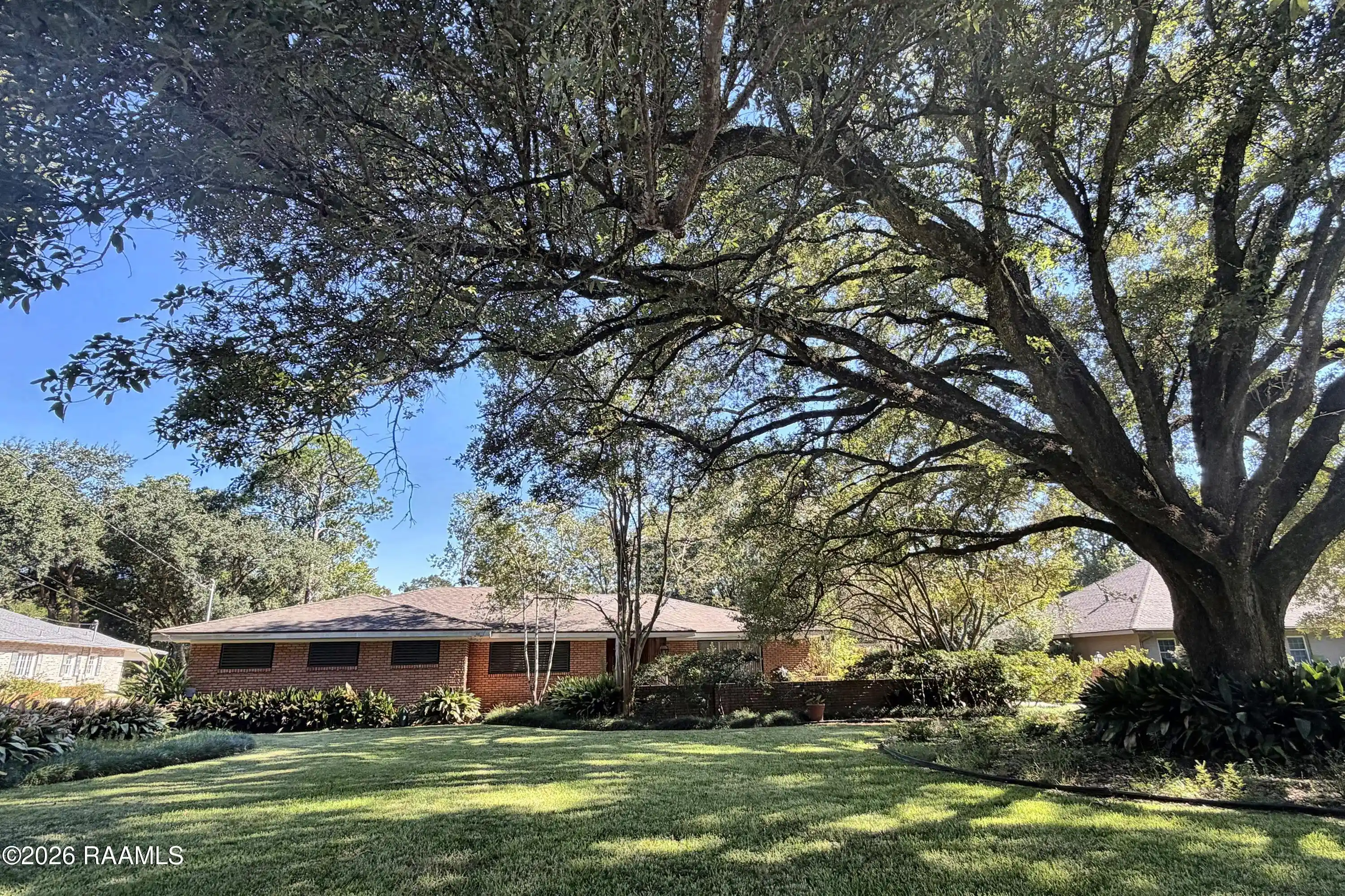 Single family home for sale at 319 Beverly Dr, Lafayette, LA 70503 | MLS# 2600009528