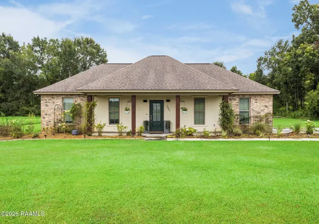 1st image of 395 Gilbert Dr, Opelousas, LA 70570 | MLS# 2600006836