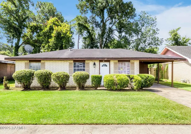 1st image of 219 Hammond Rd, Lafayette, LA 70501 | MLS# 2600005770