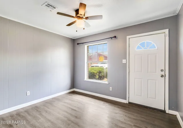 3rd image of 219 Hammond Rd, Lafayette, LA 70501 | MLS# 2600005770