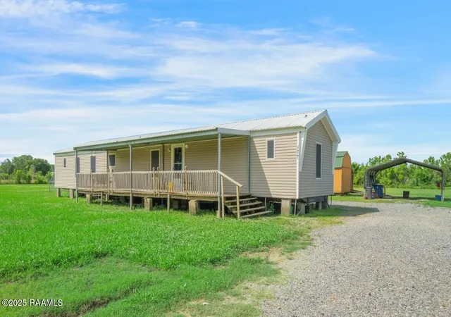 Photo 2 of Sale Pending at 177 Lynn Robin Rd, Arnaudville, LA 70512 | MLS# 2600007429 | Listing updated on 2026-08-30