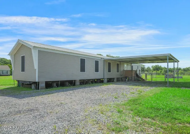Photo 2 of Sale Pending at 177 Lynn Robin Rd, Arnaudville, LA 70512 | MLS# 2600007429 | Listing updated on 2026-08-30