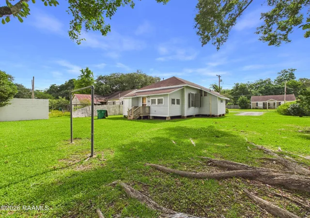 21st image of 503 N Louisiana St, Abbeville, LA 70510 | MLS# 2600004849