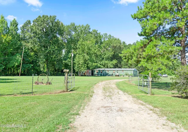 Photo 2 of Manufactured home for sale at 207 A Marie Rd, Church Point, LA 70525 | MLS# 2600007720 | Listing updated on 2026-08-20