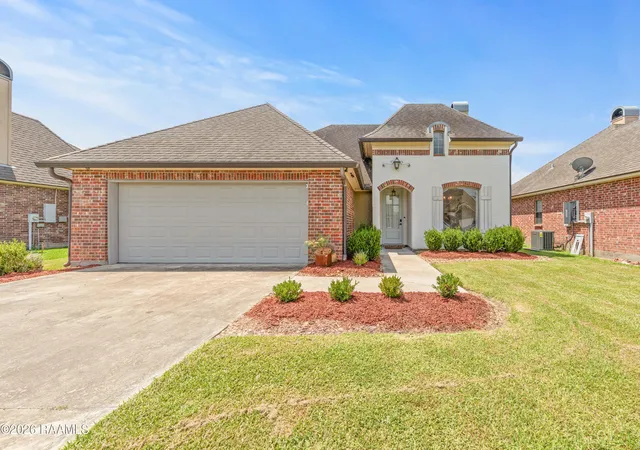 1st image of 204 Bald Eagle Dr, Lafayette, LA 70508 | MLS# 2600006949