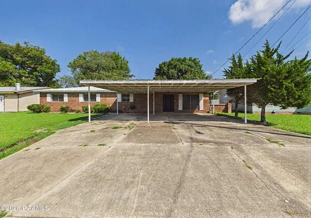 Photo 2 of Single family home for sale at 1604 Wallace St, New Iberia, LA 70560 | MLS# 2600008156 | Listing updated on 2026-08-31