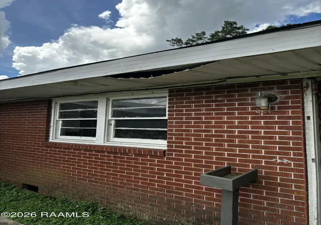 Homes for sale in Grand Coteau, LA | 518 & 520 E Main Dr, Grand Coteau, LA 70541 | MLS# 2600005525