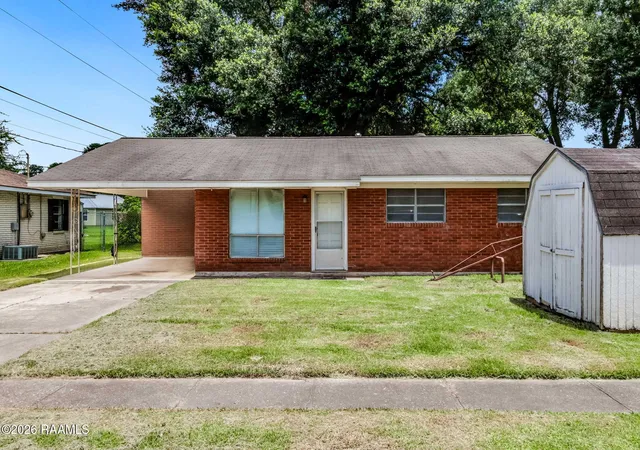 image of 435 E Cedar St, Lafayette, LA 70501 | MLS# 2600006175
