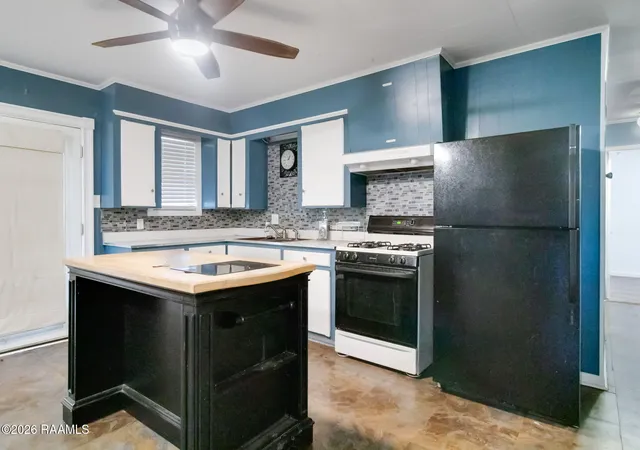 image of 435 E Cedar St, Lafayette, LA 70501 | MLS# 2600006175