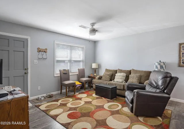 Photo 4 of Single family home for sale at 206 Olive St, Abbeville, LA 70510 | MLS# 2600007969 | Listing updated on 2026-08-26
