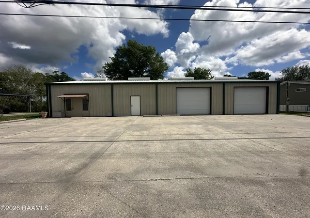 Homes for sale in Napoleonville, LA | 4214 Hwy 1, Napoleonville, LA 70390 | MLS# 2600004806