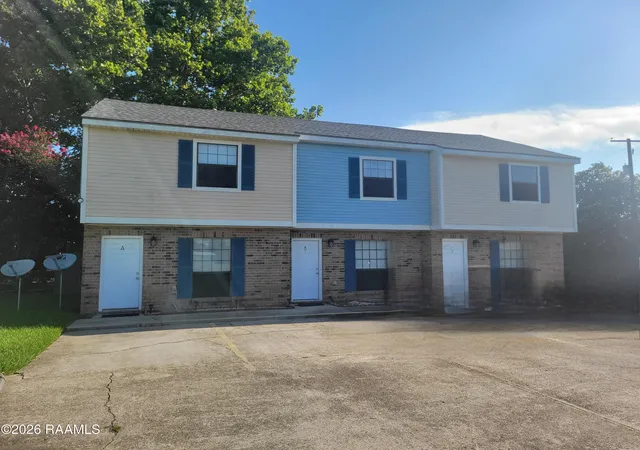 3rd image of 104 N Long St, Lafayette, LA 70506 | MLS# 2600005931