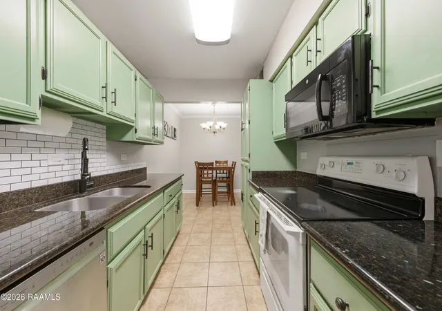 Photo 3 of Condo for sale at 200 Lodge Dr #806, Lafayette, LA 70506 | MLS# 2600007054 | Listing updated on 2026-07-31