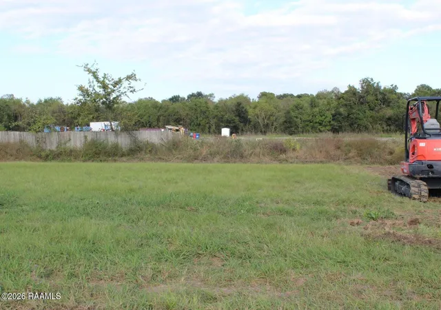 Photo 2 of Land for sale at 212 Laurelwood Dr, Lafayette, LA 70501 | MLS# 2600001366 | Listing updated on 2026-07-30