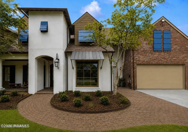 Photo 2 of Mansion for sale at 607 River Oak Cir, Lafayette, LA 70508 | MLS# 2600005921 | Listing updated on 2026-09-03