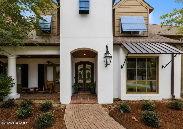 Photo 2 of Single family home for sale at 607 River Oak Cir, Lafayette, LA 70508 | MLS# 2600005921 | Listing updated on 2026-09-03