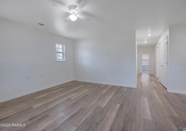 Homes for sale in New Iberia, LA | 912 West End Dr, New Iberia, LA 70560 | MLS# 2600006160