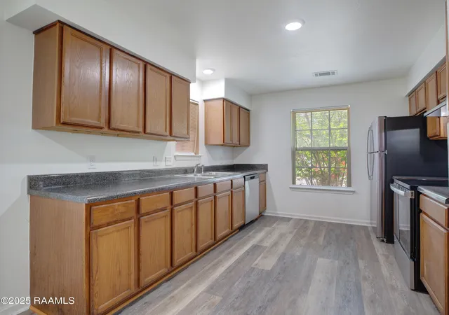 Photo 4 of Single family home for sale at 912 W End Dr, New Iberia, LA 70560 | MLS# 2600006160 | Listing updated on 2026-07-07