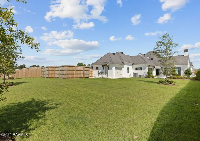 Homes for sale in Youngsville, LA | 106 Dusty Ridge Dr, Youngsville, LA 70592 | MLS# 2600000739