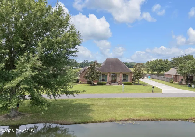 Homes for sale in Arnaudville, LA | 210 Grand Lake Dr, Arnaudville, LA 70512 | MLS# 2600005857