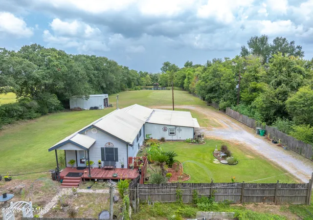 Photo 35 of Sale Pending at 106 Coteau Rd, New Iberia, LA 70560 | MLS# 2600007297 | Listing updated on 2026-08-22