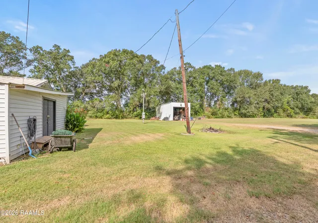 Photo 4 of Sale Pending at 106 Coteau Rd, New Iberia, LA 70560 | MLS# 2600007297 | Listing updated on 2026-08-22