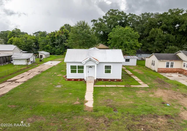 10th image of 116 4th St, Mamou, LA 70554 | MLS# 2600005529